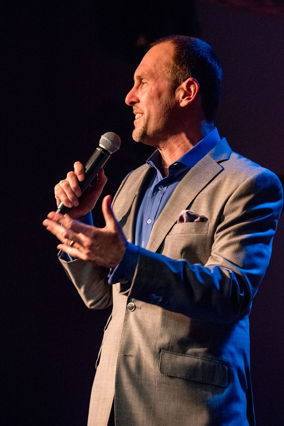 Chris-Carter-1578-1200p Christopher Carter Guest Speaker on Stage